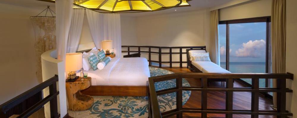 content/hotel/Jumeirah Vittaveli/Accommodation/Ocean Suite with Pool/JumeirahVittaveli-Acc-OceanSuitePool-05.jpg